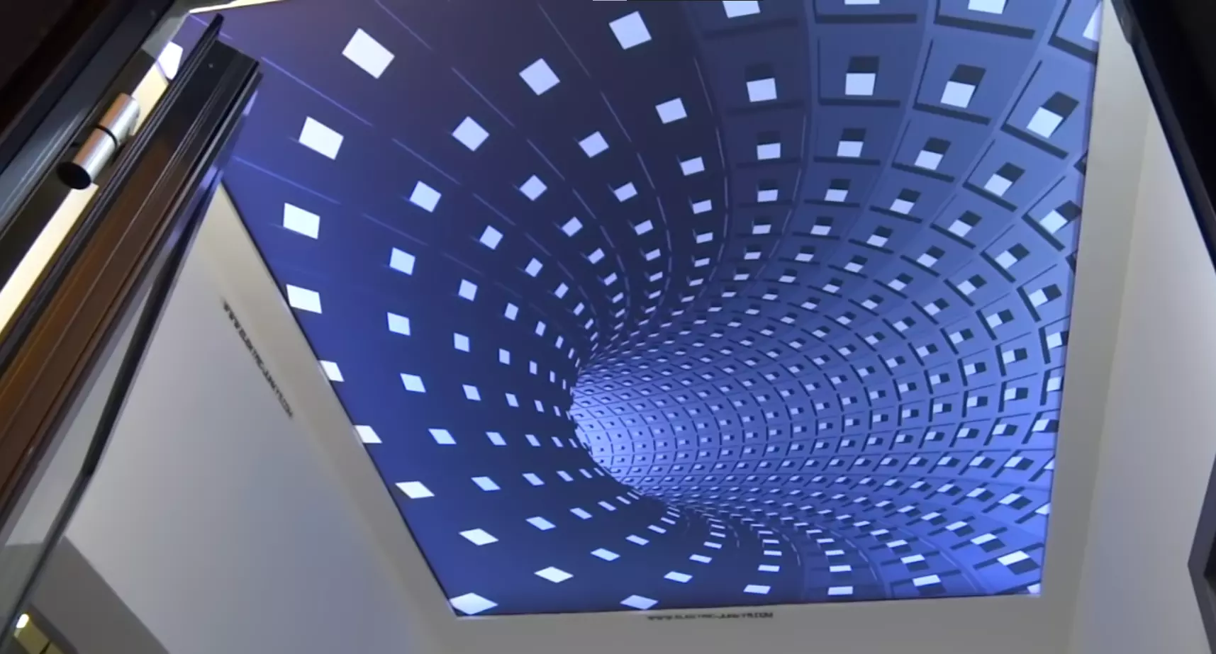 Нижневартовск, Ленина, 17а, фото 3